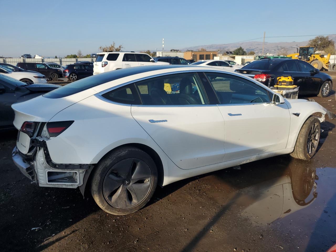 2019 Tesla Model 3 VIN: 5YJ3E1EB1KF511882 Lot: 84608454