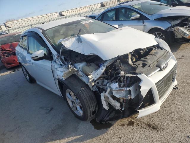 Седани FORD FOCUS 2014 Білий