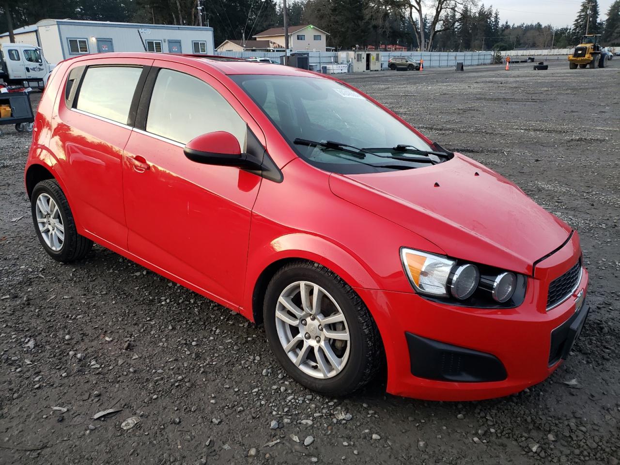 VIN 1G1JC6SB4F4140480 2015 CHEVROLET SONIC no.4