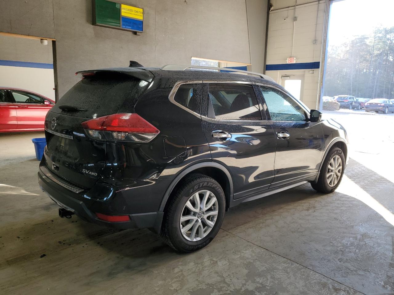 2018 Nissan Rogue - Image 3