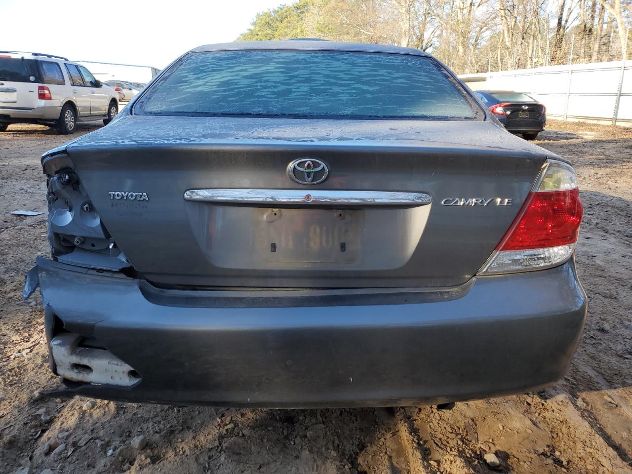 2005 Toyota Camry Le VIN: 4T1BE32K55U586961 Lot: 86422954