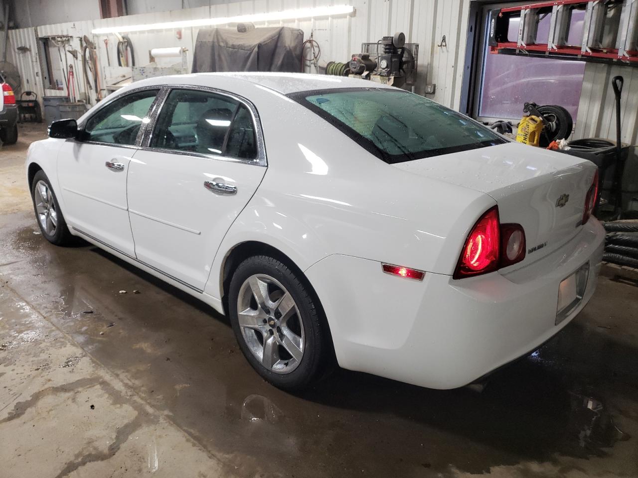 2010 Chevrolet Malibu - Image 2