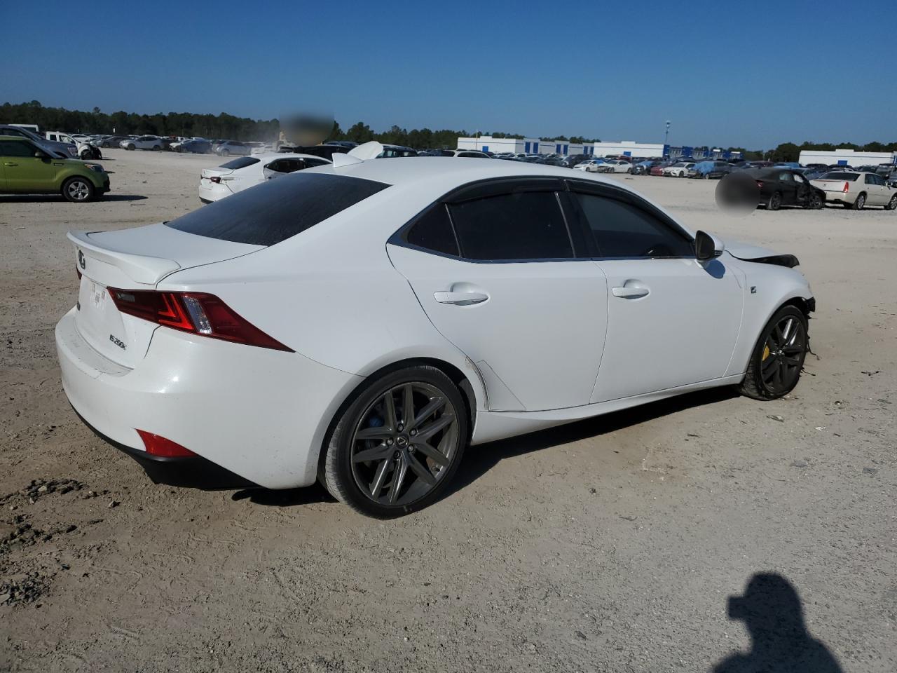 2016 Lexus IS - Image 3