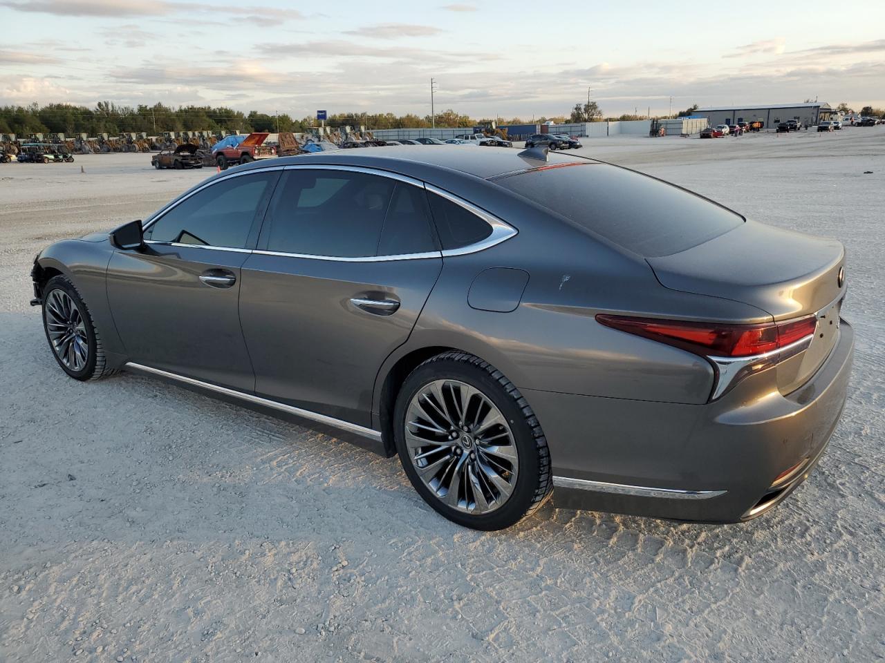 2018 Lexus LS - Image 2