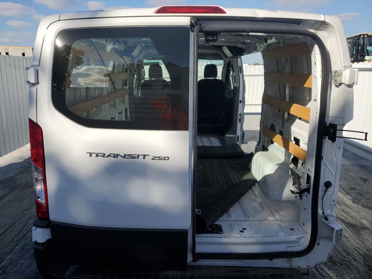 2023 Ford Transit - Image 6