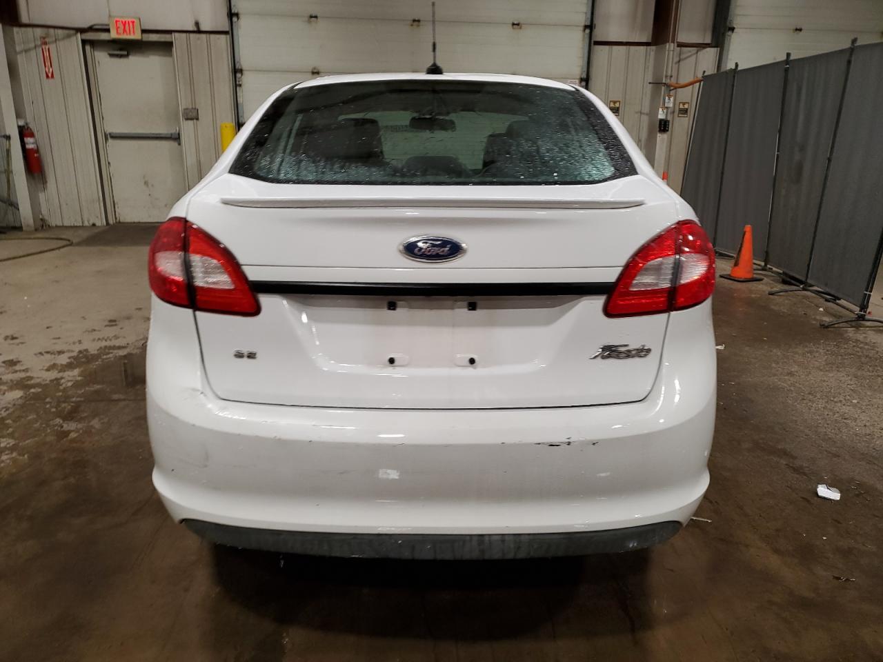 2012 Ford Fiesta - Image 6