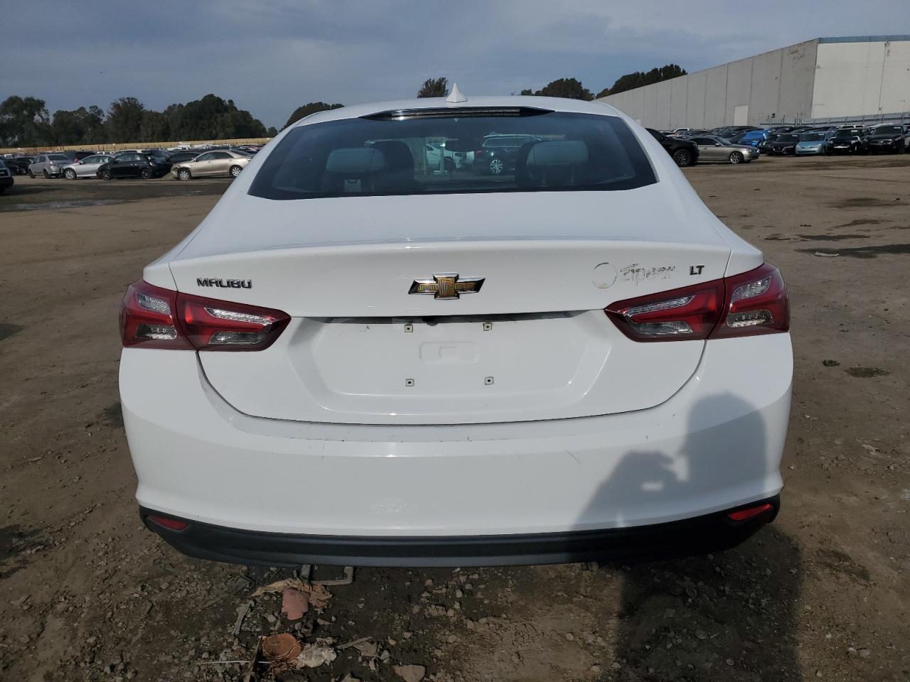 2022 Chevrolet Malibu - Image 6