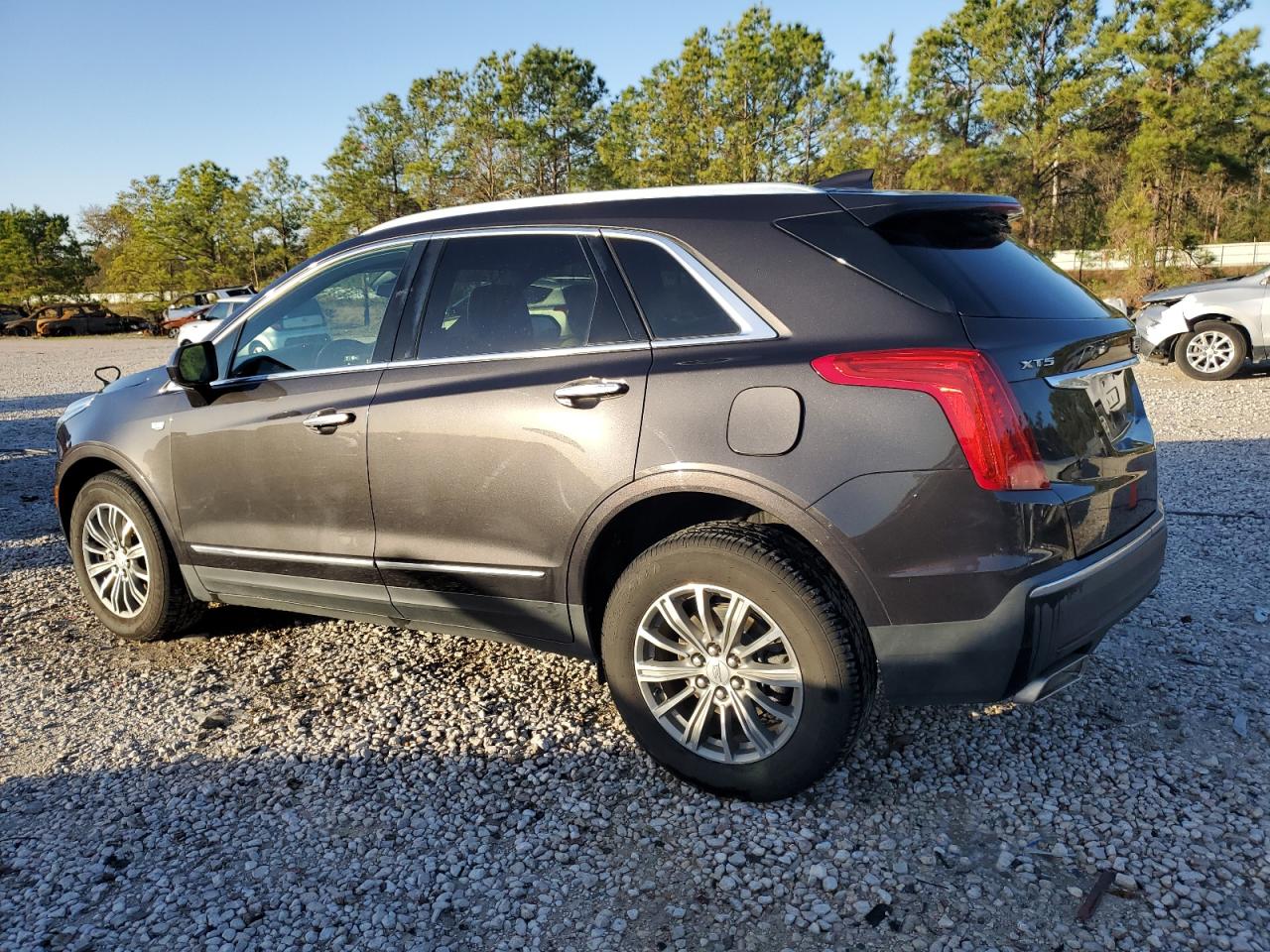2017 Cadillac XT5 - Image 2