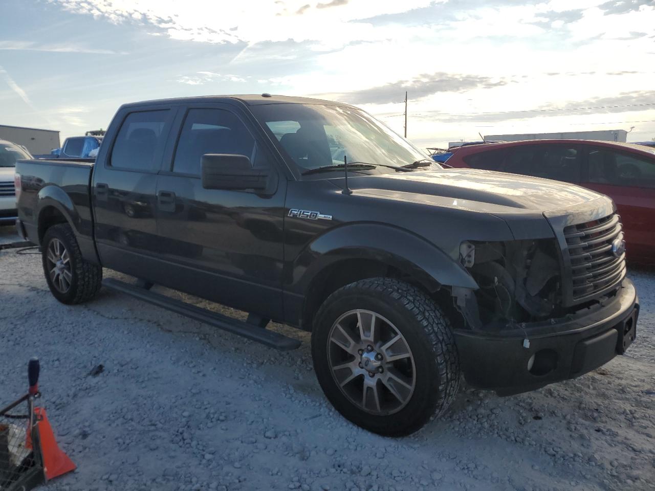 2014 Ford F-150 - Image 4