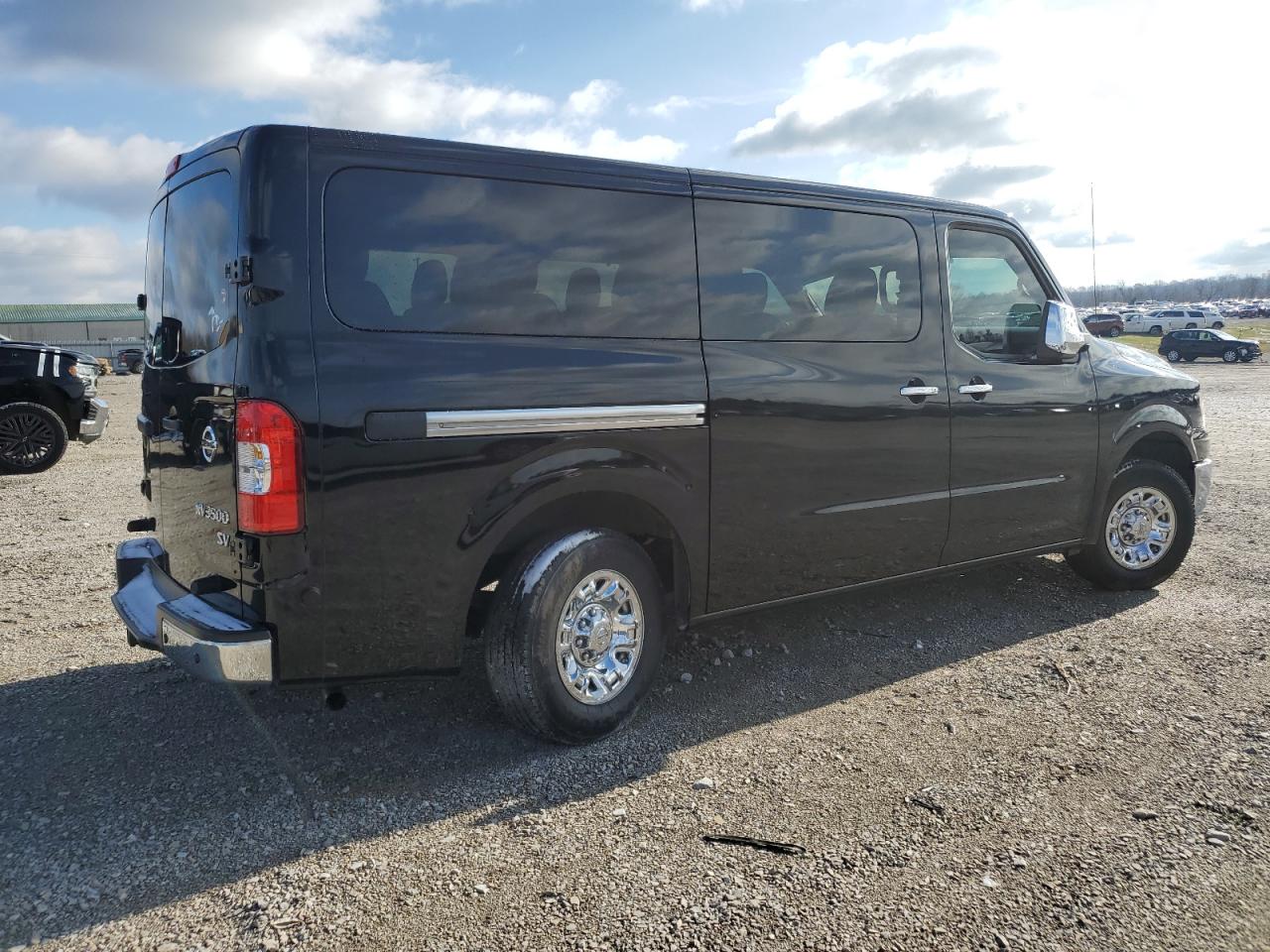 VIN 5BZBF0AA1KN852426 2019 NISSAN NV no.3