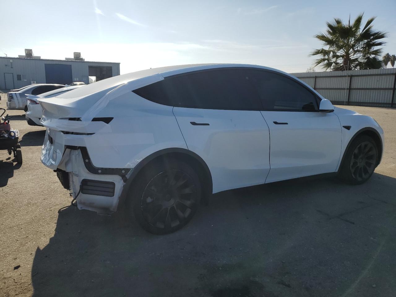 VIN 5YJYGAEE1MF269818 2021 TESLA MODEL Y no.3