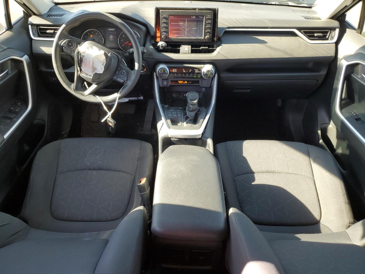 2019 Toyota RAV 4 - Image 8