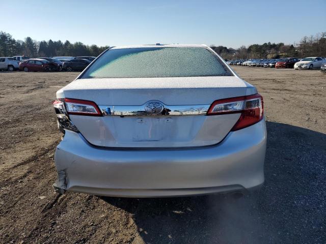  TOYOTA CAMRY 2012 Srebrny