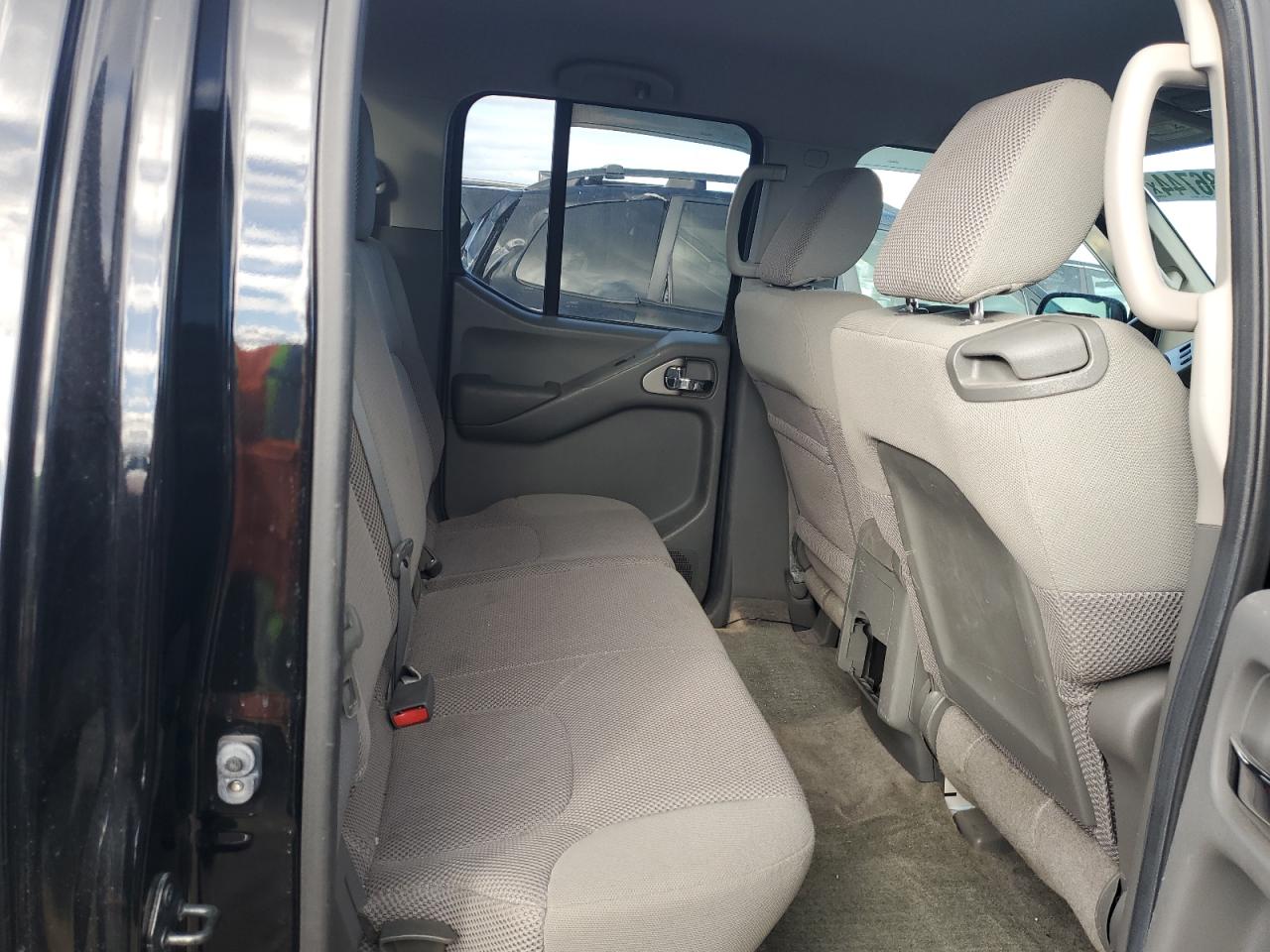 2012 Nissan Navara (Frontier) - Image 10