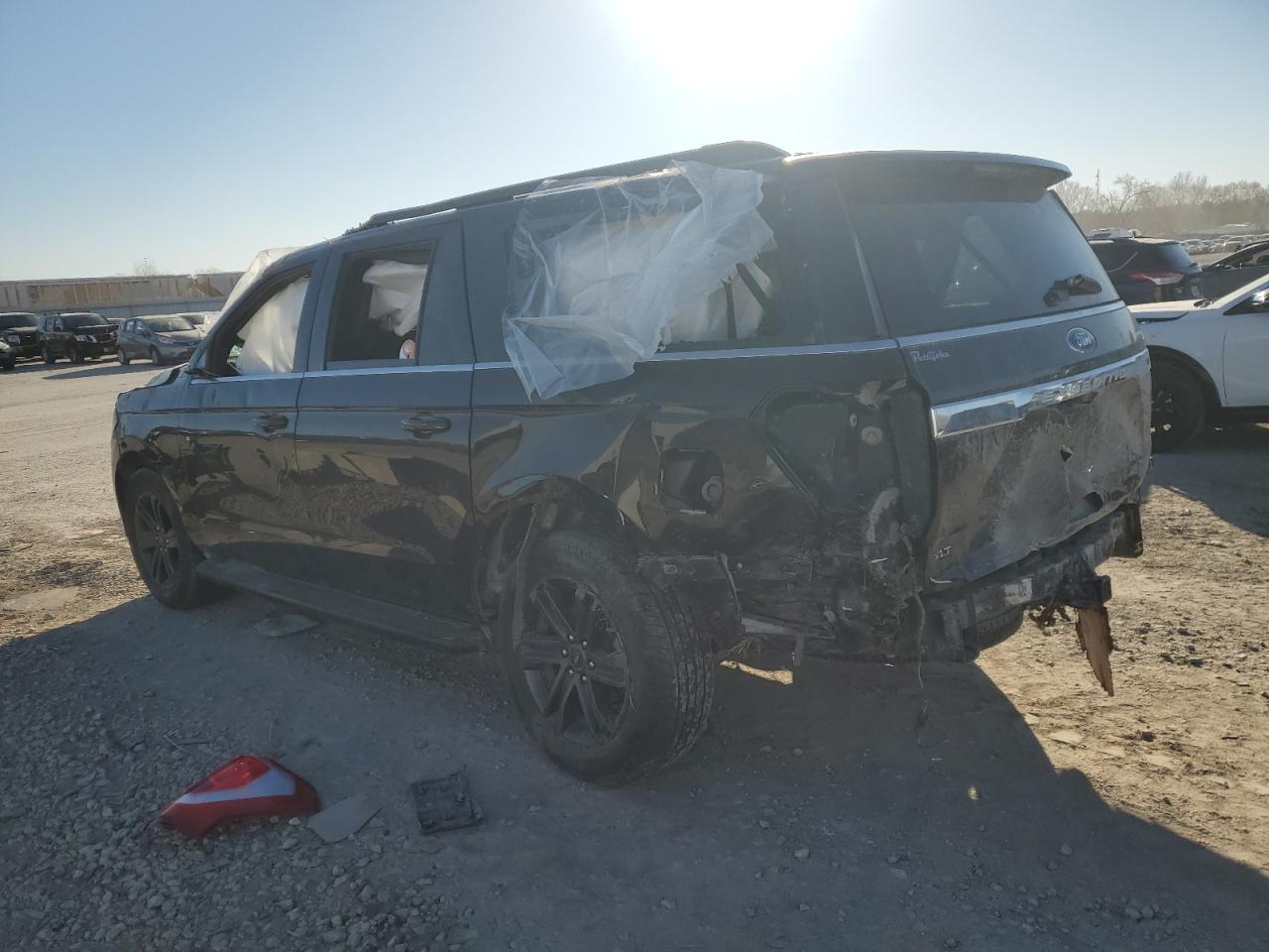 2019 Ford Expedition - Image 2