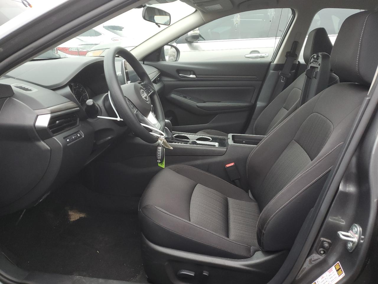 2024 Nissan Altima - Image 7