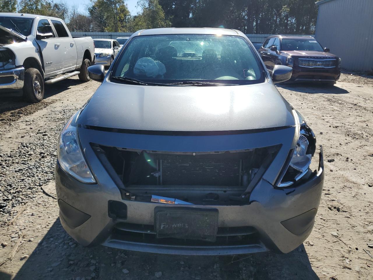 VIN 3N1CN7APXJL826557 2018 NISSAN VERSA no.5