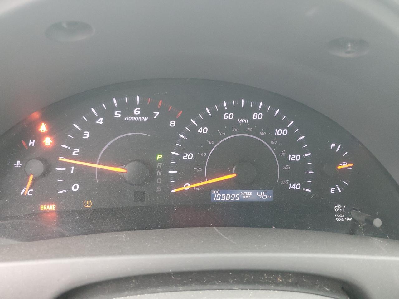 2010 Toyota Camry - Image 9