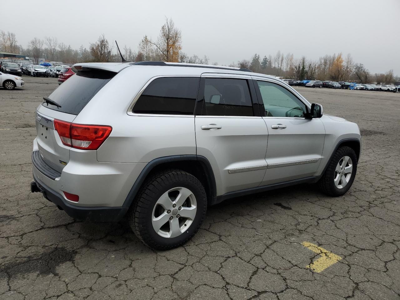 2013 Jeep Grand Cherokee - Image 3