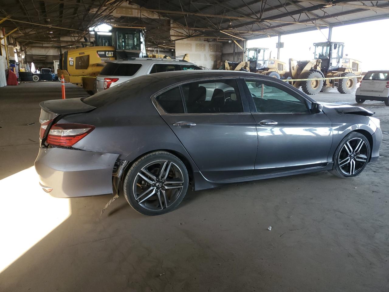 VIN 1HGCR2F54GA171695 2016 HONDA ACCORD no.3