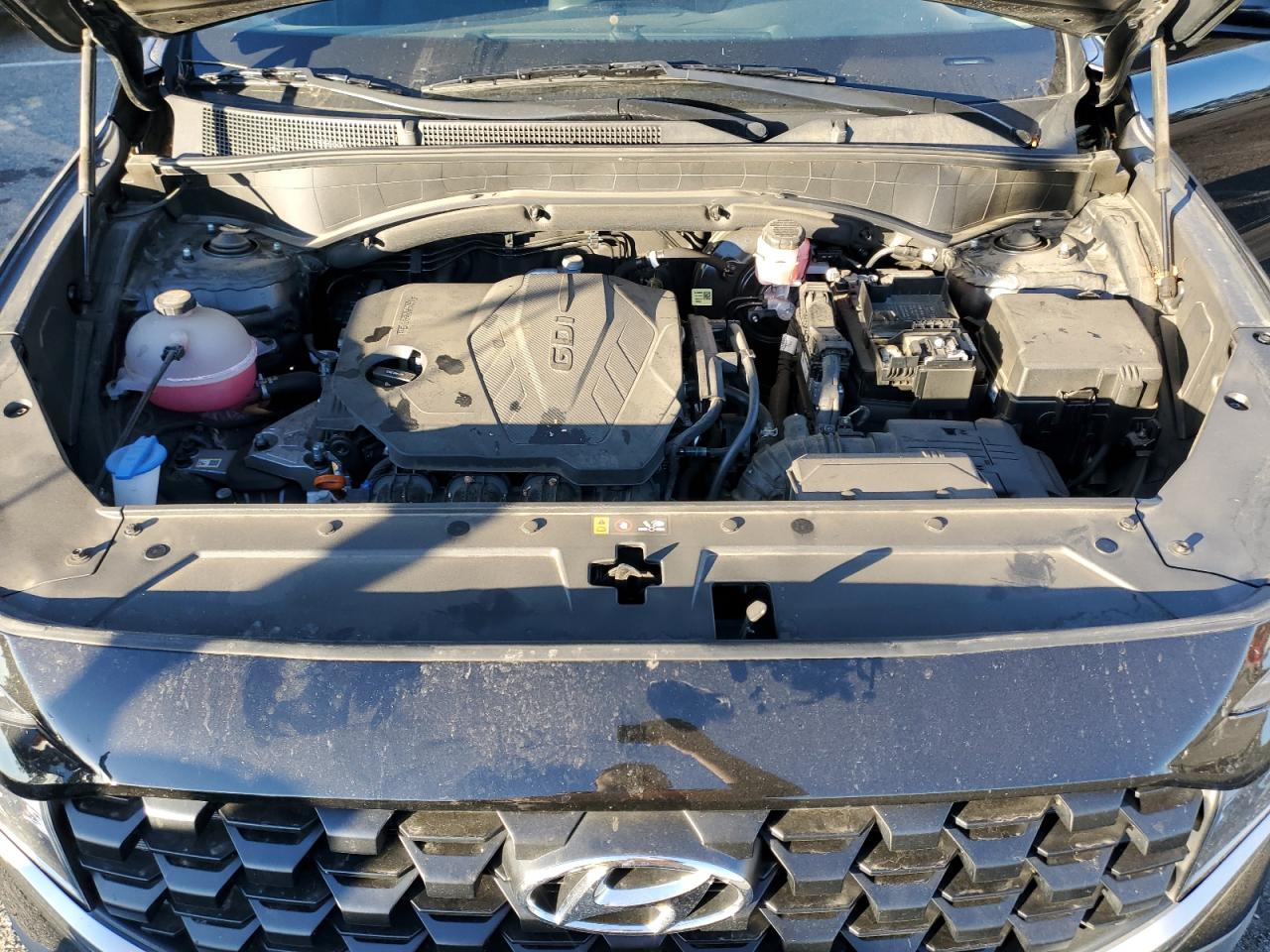 2022 Hyundai Santa Fe - Image 12