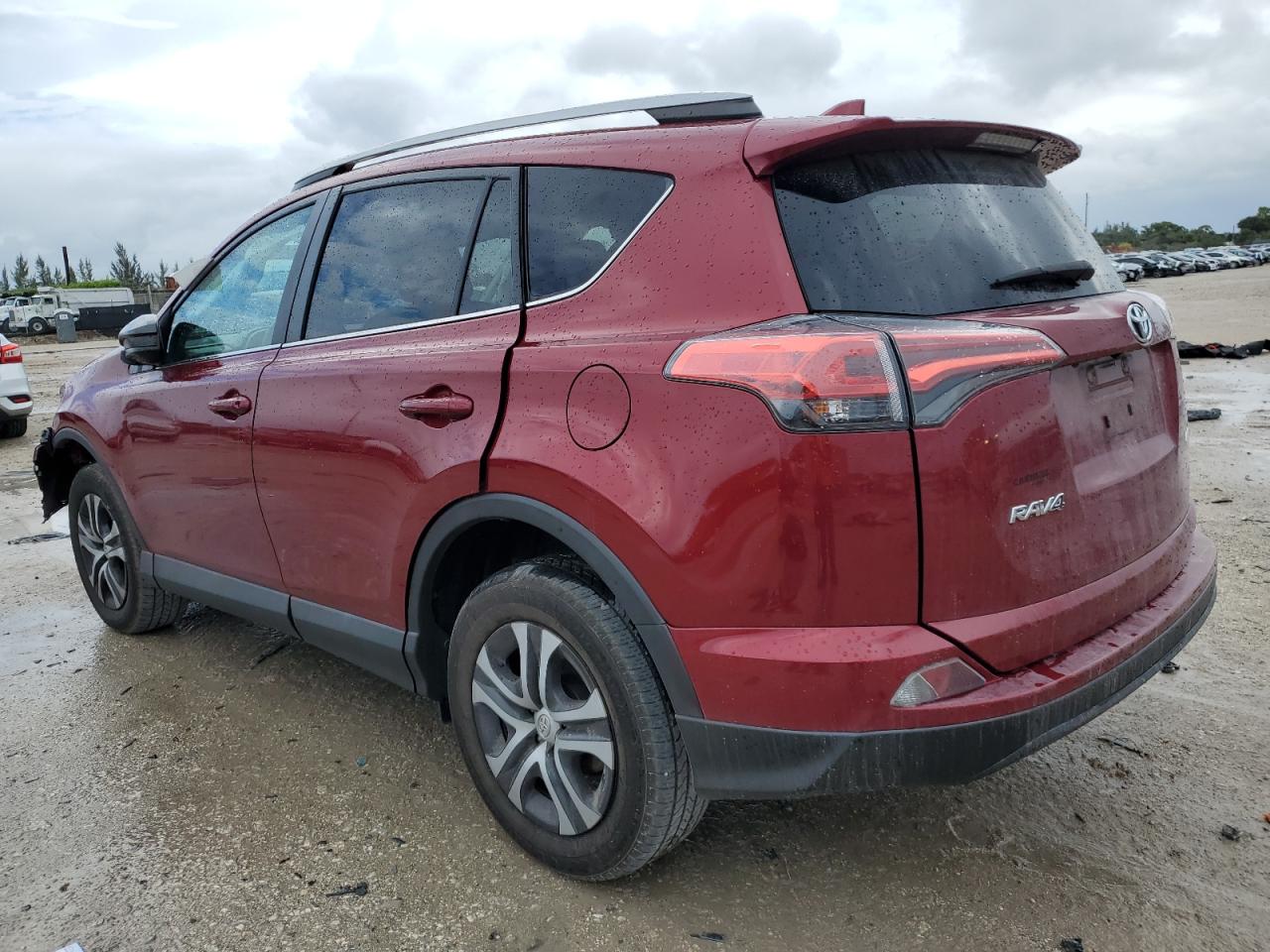 2T3ZFREV5JW456152 2018 TOYOTA RAV 4 - Image 2