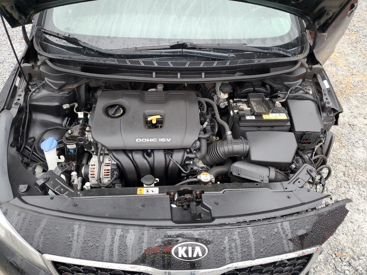 2017 Kia Forte - Image 11