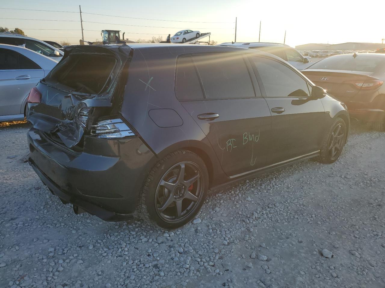 2018 Volkswagen GTI - Image 3