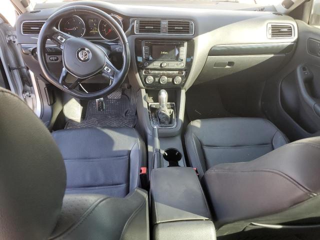  VOLKSWAGEN JETTA 2015 Серебристый