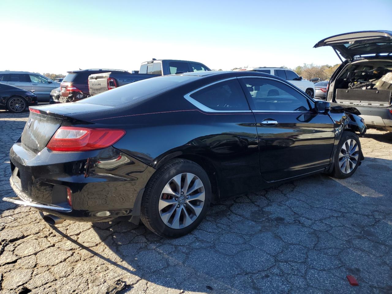 VIN 1HGCT1B84EA002320 2014 HONDA ACCORD no.3