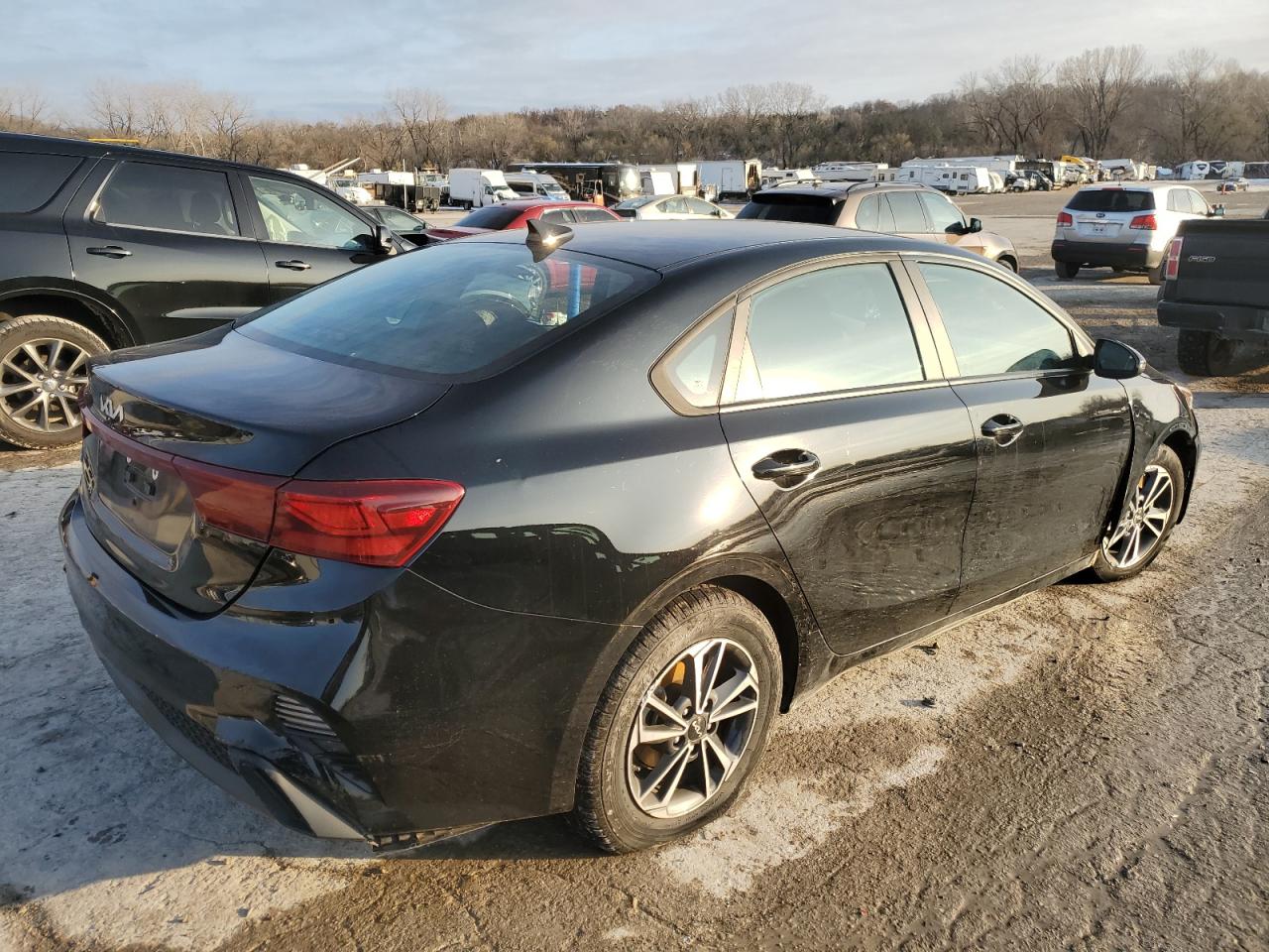 2023 Kia Forte - Image 3