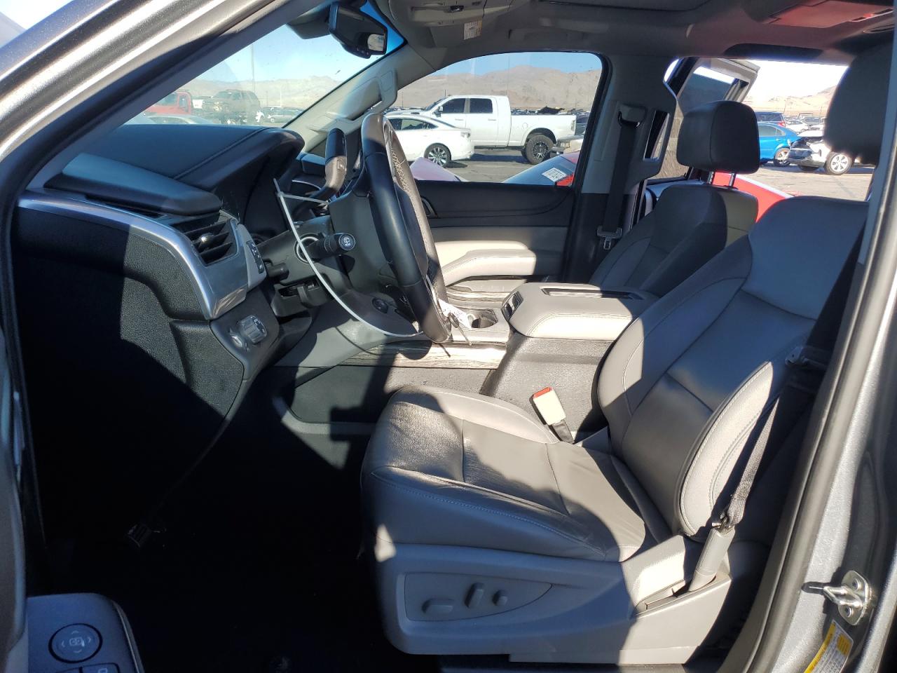 2020 Chevrolet Suburban - Image 7