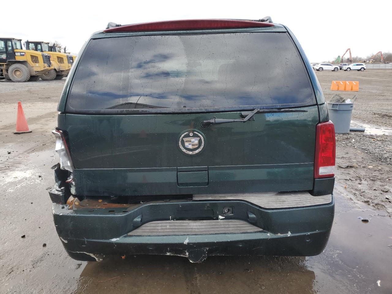 2002 Cadillac Escalade - Image 6