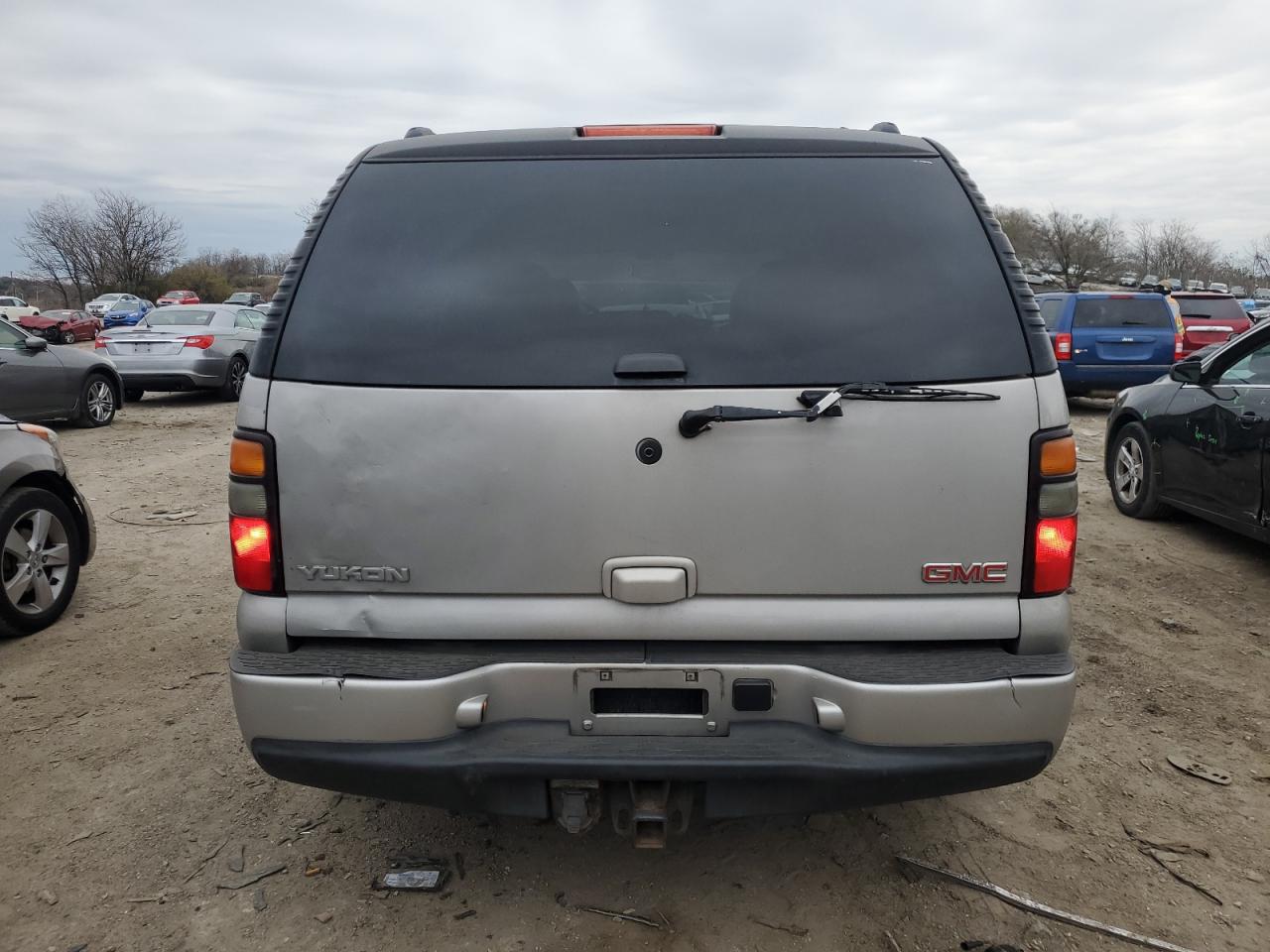 2006 GMC Yukon - Image 6
