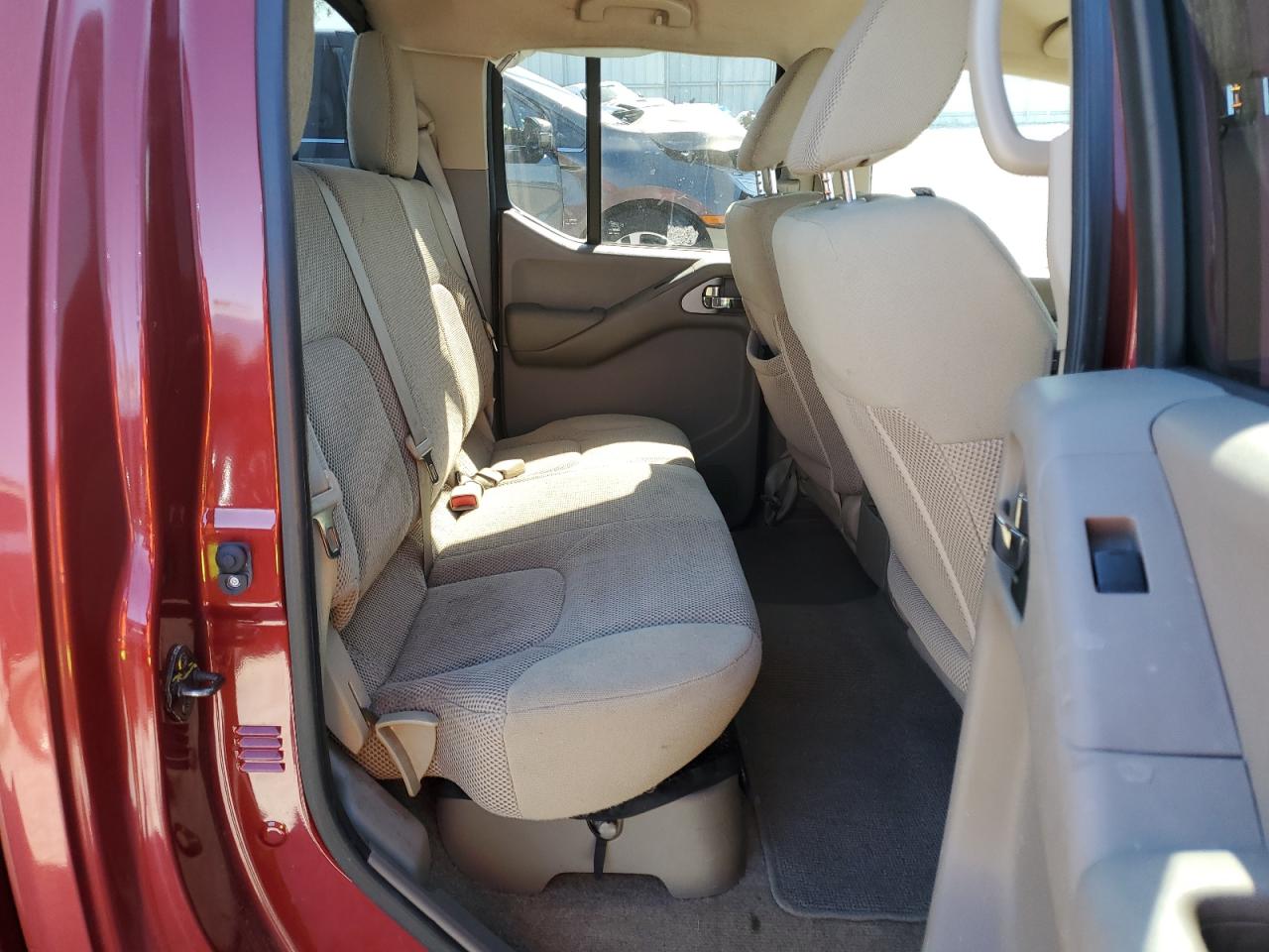 2015 Nissan Navara (Frontier) - Image 11