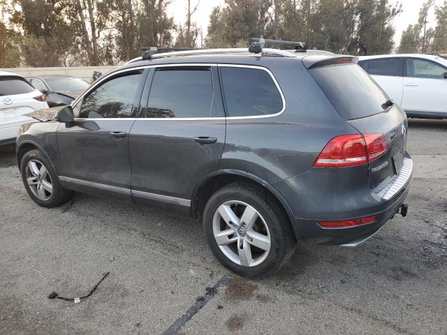  VOLKSWAGEN TOUAREG 2014 Gray