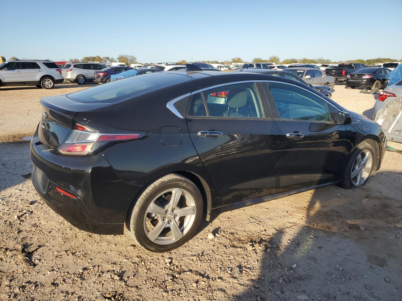 2017 Chevrolet Volt - Image 3