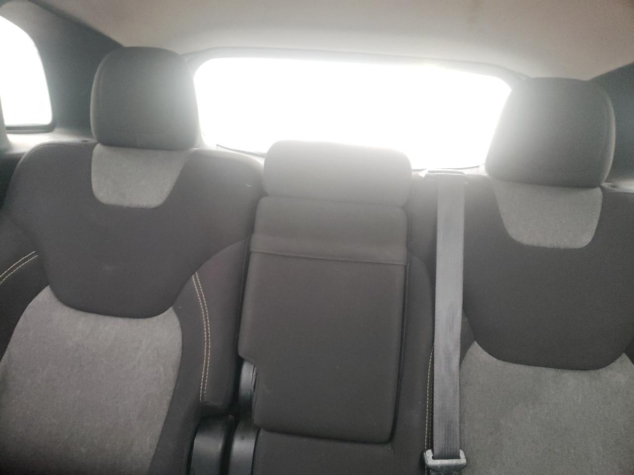 2016 Jeep Grand Cherokee - Image 10