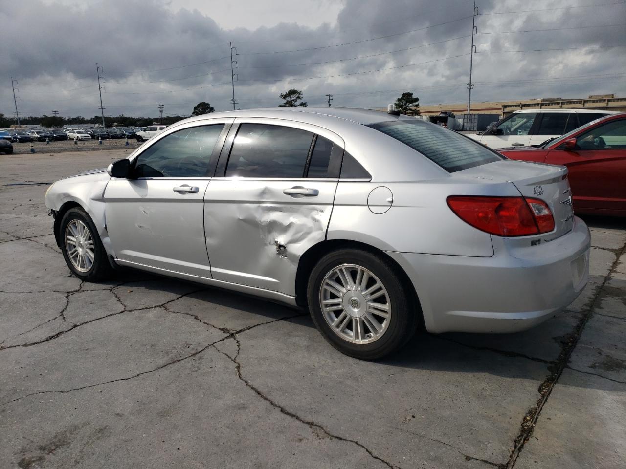 2009 Chrysler Sebring - Image 2