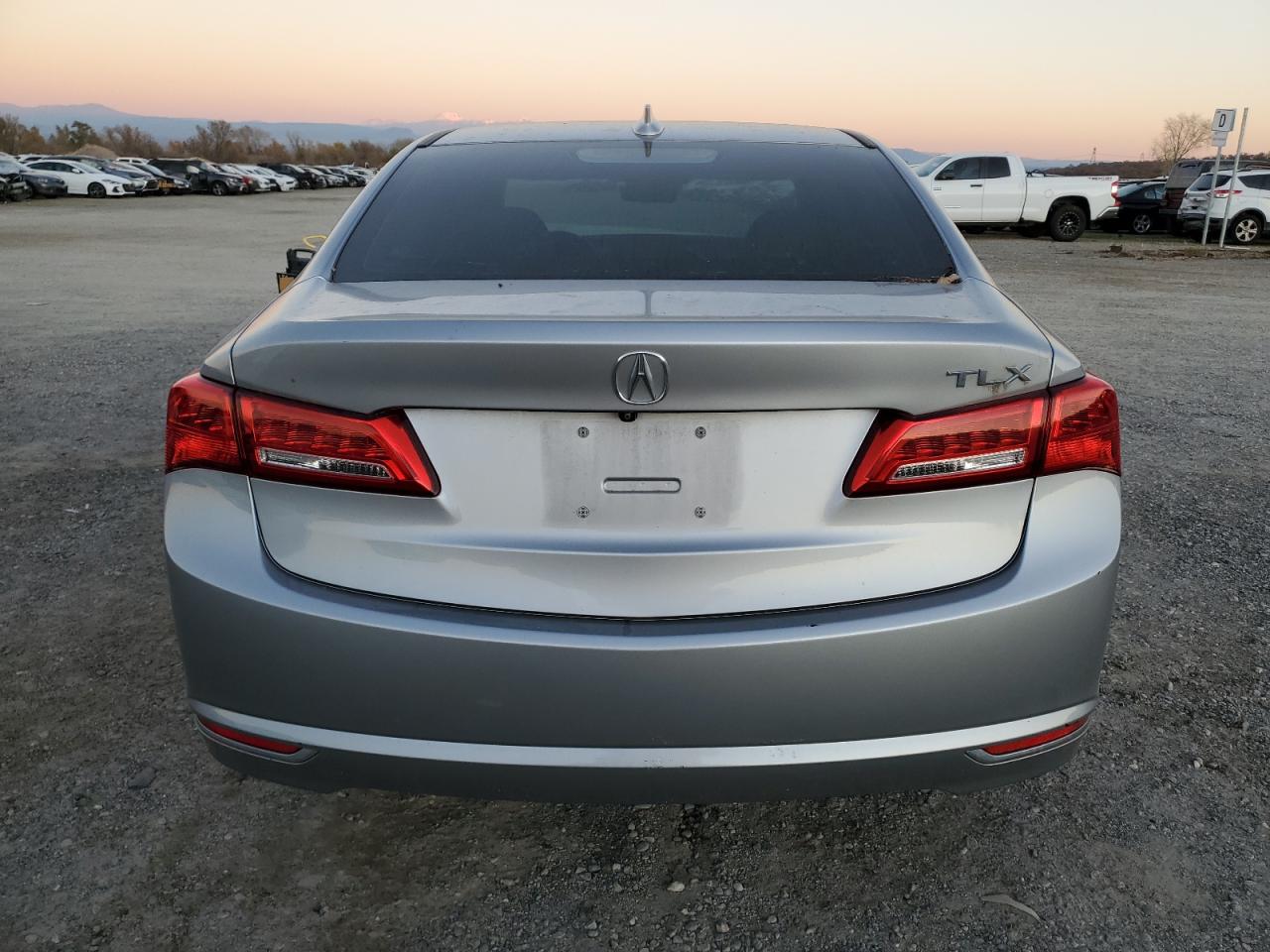 VIN 19UUB1F56JA001669 2018 ACURA TLX no.6