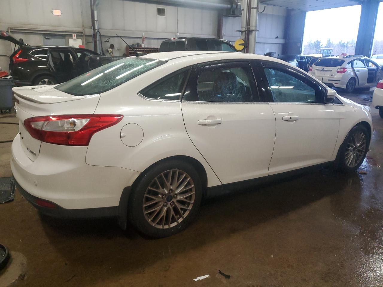 VIN 1FADP3J29EL232378 2014 FORD FOCUS no.3