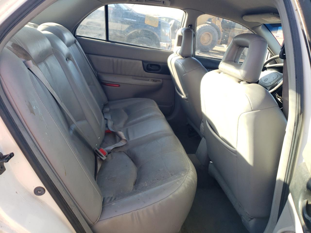 2003 Buick Regal - Image 10