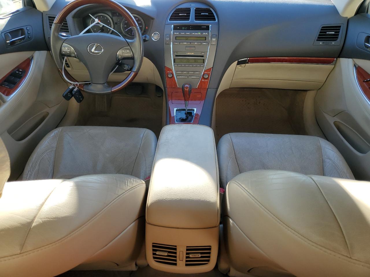 2011 Lexus ES - Image 8