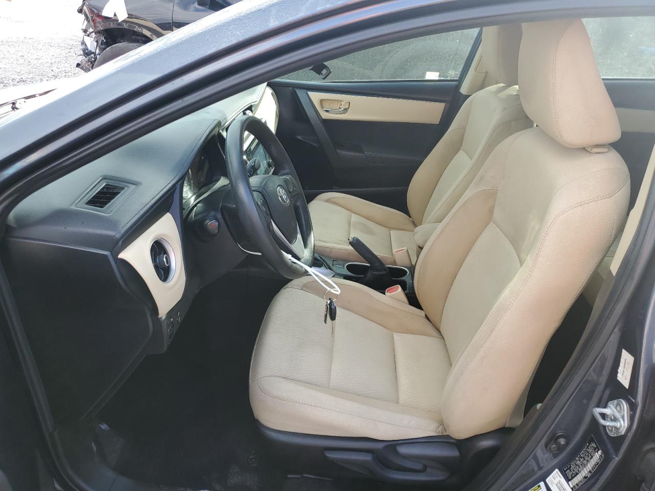 2017 Toyota Corolla L VIN: 5YFBURHE4HP725460 Lot: 85598864