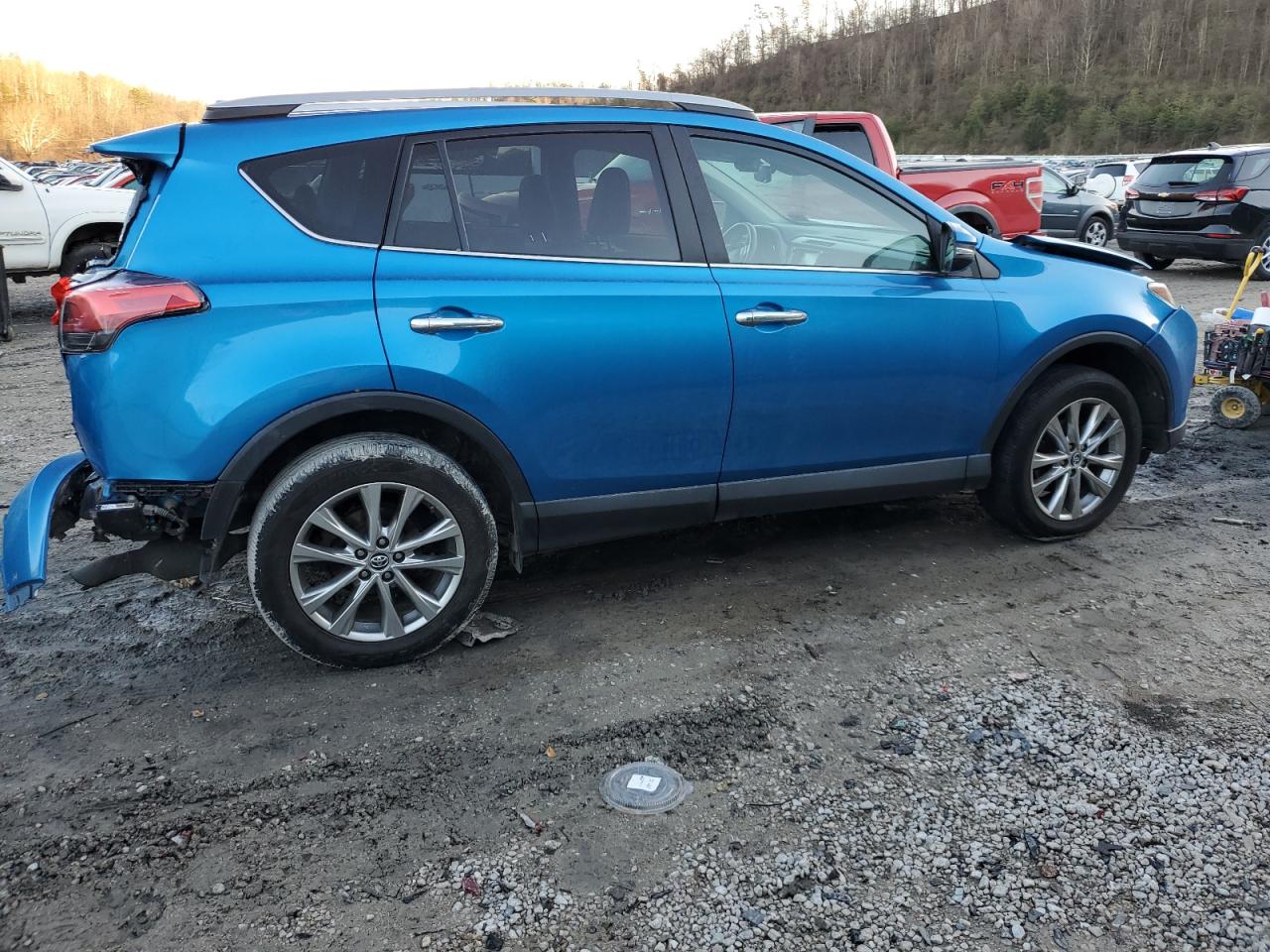 2018 Toyota RAV 4 - Image 3