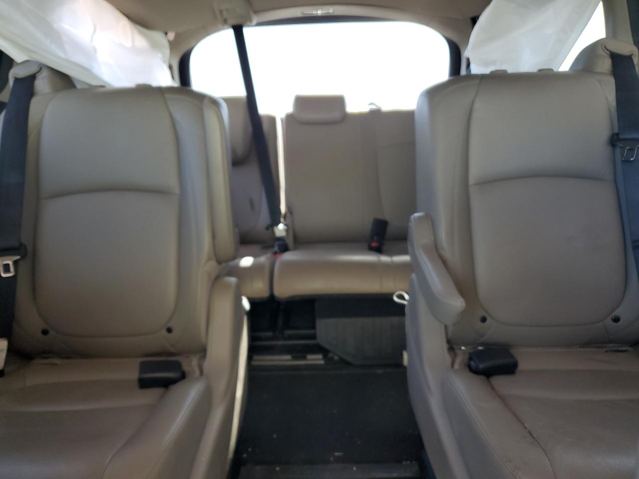 2018 Honda Odyssey - Image 10
