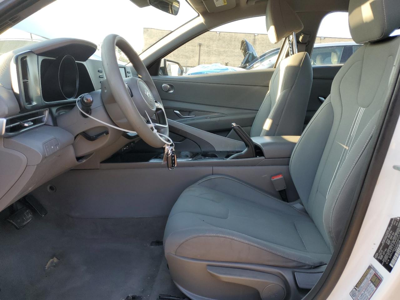 2021 Hyundai Elantra - Image 7
