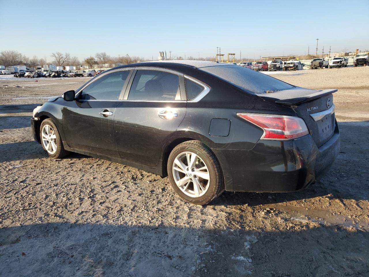 2014 Nissan Altima - Image 2