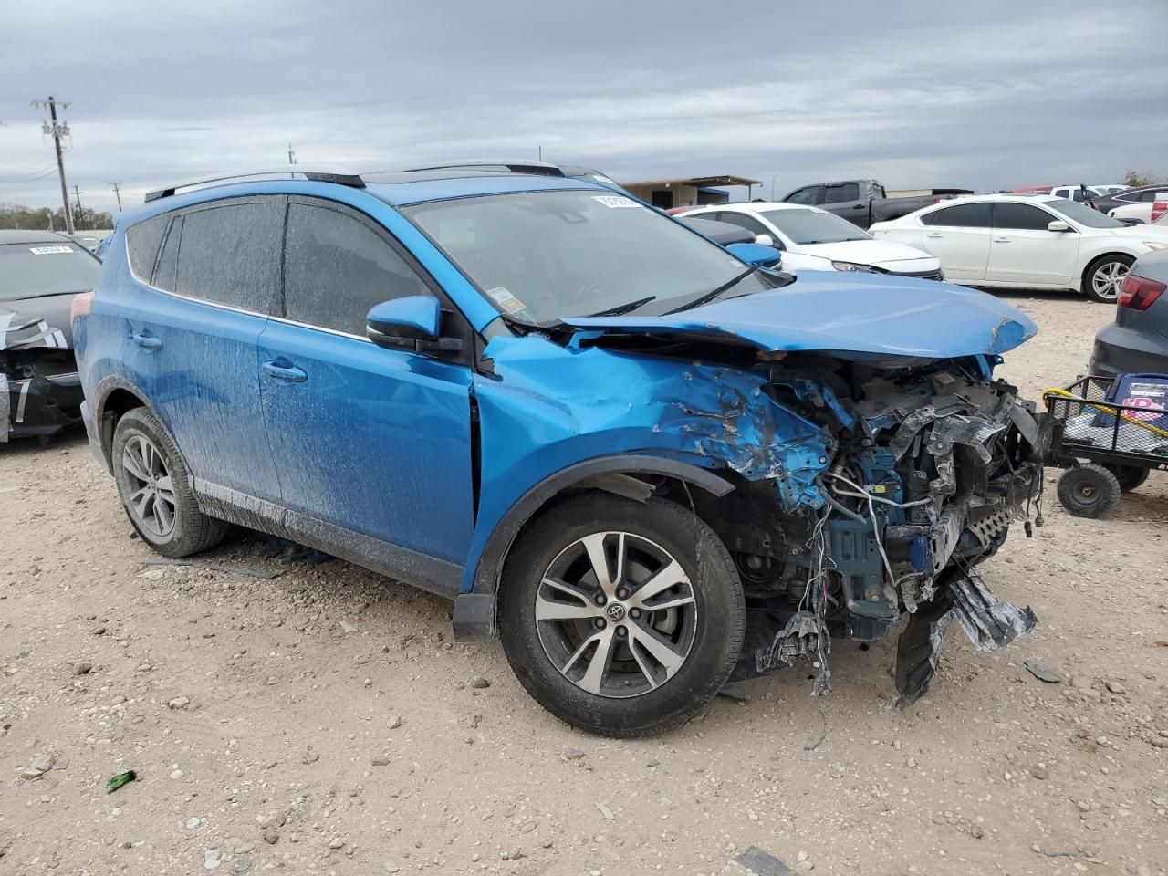 2017 Toyota RAV 4 - Image 4
