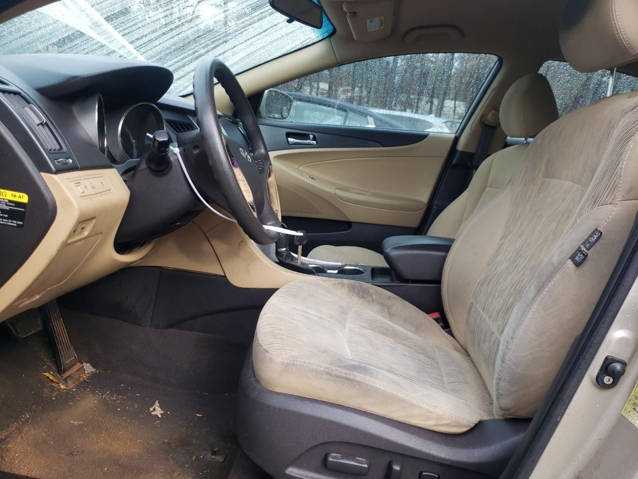 2011 Hyundai Sonata - Image 7
